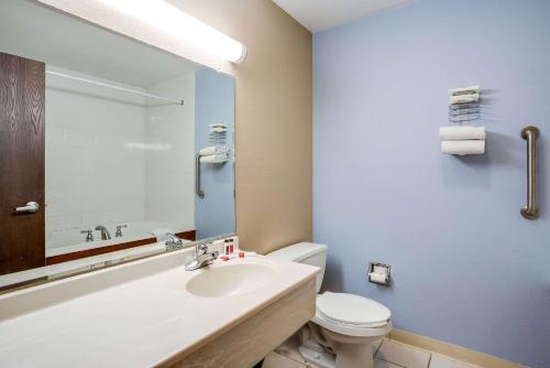 Quality Inn Calvert City - Paducah East in Calvert City, USA