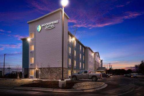 WoodSpring Suites Detroit Madison Heights