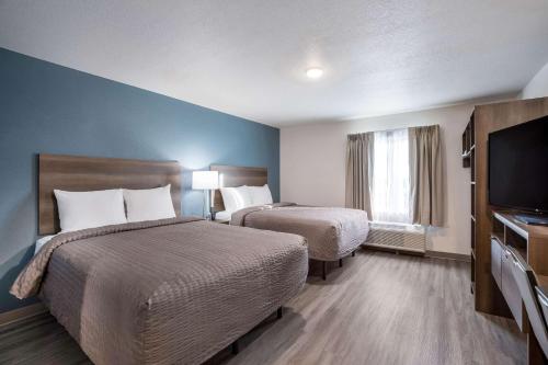 WoodSpring Suites Detroit Madison Heights