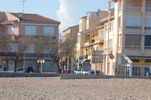 Hotel De La Plage - image 2