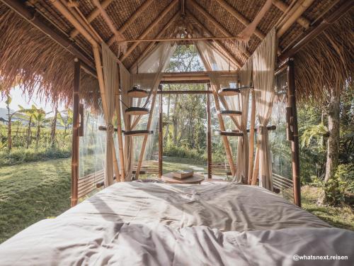 Hay House - the tiny bamboo house, great breakfast!