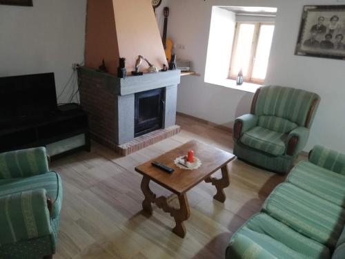  Vivienda Vacacional Los Picuos - Casas de los Picos in 33579 Robriguero