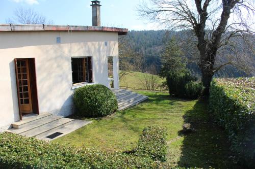 Maison de 3 chambres avec vue sur la ville et jardin clos a Langogne