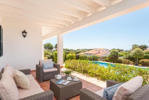  Villa Poppy in Sant Lluis