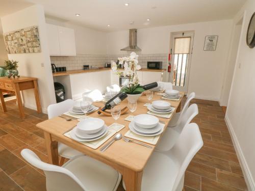 Oak Cottage - image 7