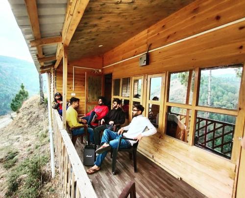 Golden valley cottages, Chail