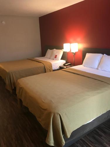 Queen Room with Two Queen Beds - Non-Smoking