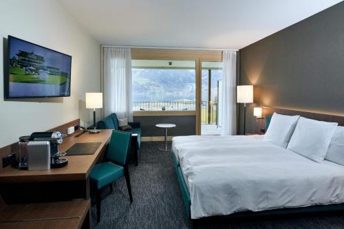 room detail thumbnail 1