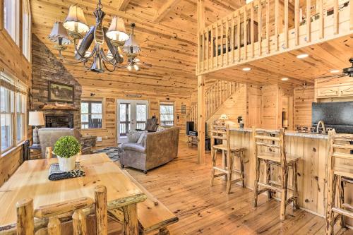 Cozy Blue Ridge Cabin with Deck and Trail Access! - image 5