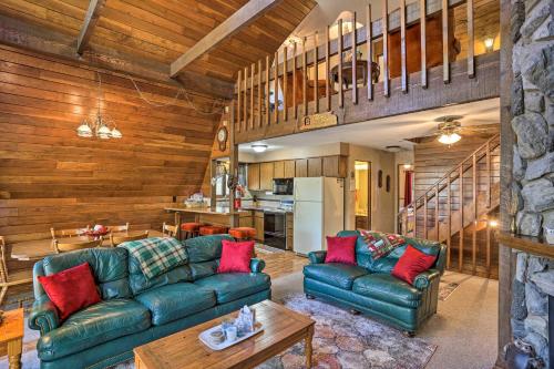 Cozy Black Hills Nature Retreat with Private Deck!