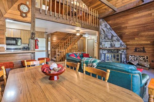 Cozy Black Hills Nature Retreat with Private Deck!