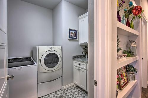 Modern OKC Retreat 0 5 Mi to Plaza District! - image 11