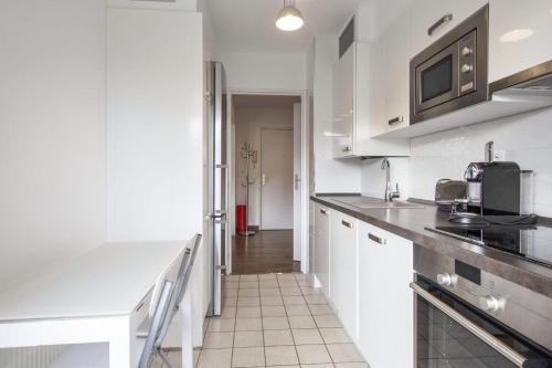Cosy 1br with terrace and parking in Biarritz 5 min to the beach - Welkeys