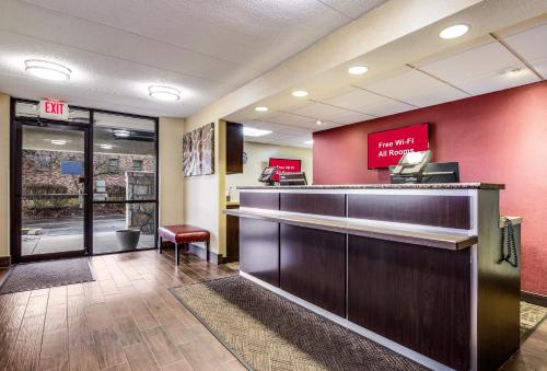 Red Roof Inn Lexington - image 7