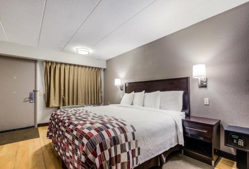 Red Roof Inn Lexington - image 8