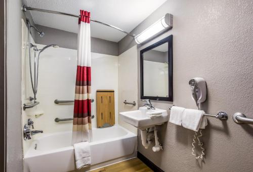 Red Roof Inn Lexington - main image