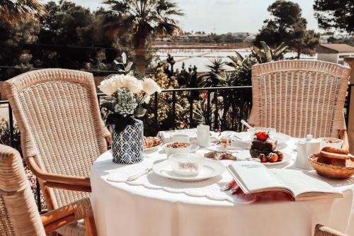 شرفة/ تراس, Villa Piccola by Cassai in سيس سالينز