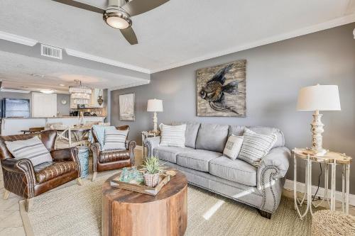 Pinnacle Port B3-306 by Book That Condo - image 3
