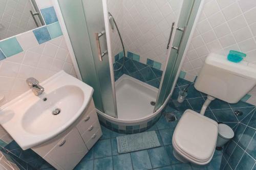 Holiday home in Brsec 39545 - image 3