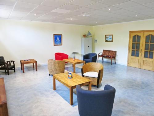Hostal Brisamar - image 9