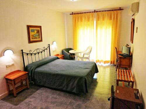 Hostal Brisamar - image 14