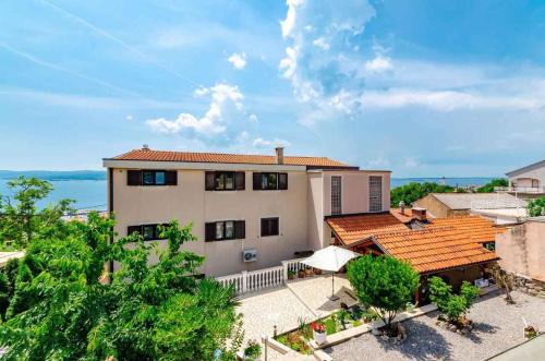 House and Apt. in Crikvenica 39364 - image 2