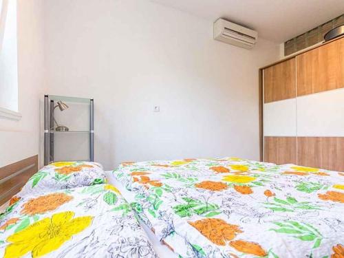Apartment in Njivice/Insel Krk 13303