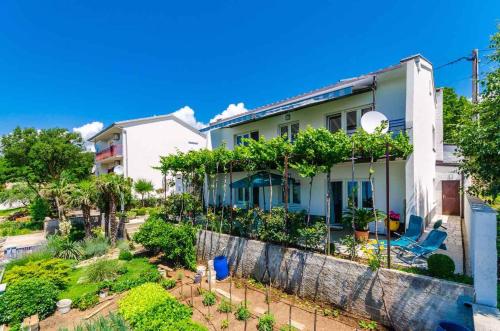 Apartments in Povile 39105 - main image