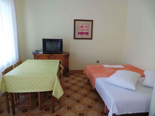 Apartment in Pjescana Uvala - Istrien 17334, Pješčana Uvala (foto 2)