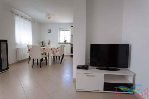 Apartments in Kremenici/Insel Krk 36095