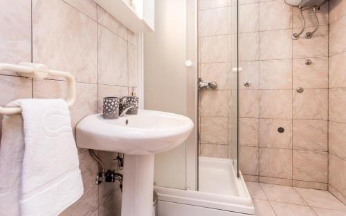 Family friendly apartments with a swimming pool Silo Krk - 18677 - image 7