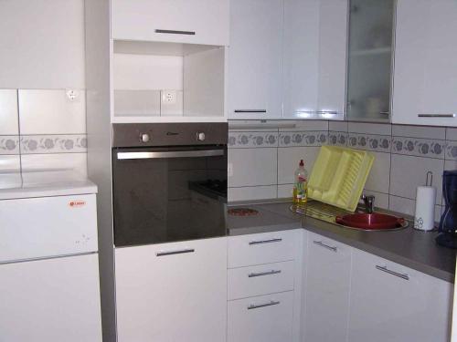 Apartment image 10
