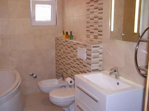 Apartment image 2