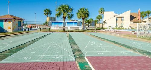 Horizon South Resort 53C by Book That Condo