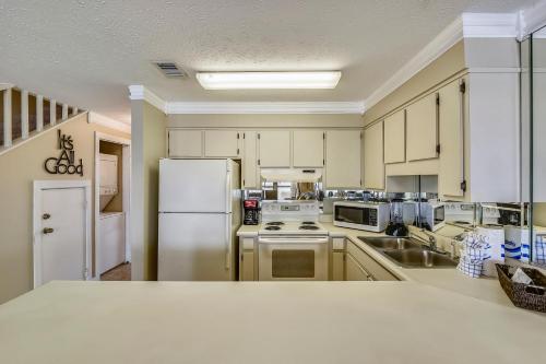Southwind #K5 by Book That Condo - image 8