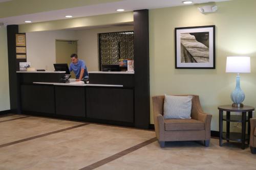 Candlewood Suites Goodlettsville - Nashville