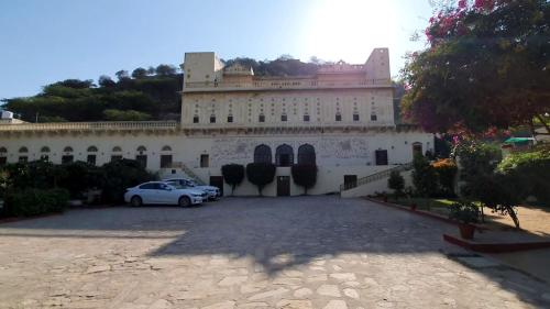 Castle Kalwar