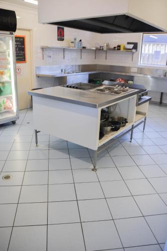 Cocina, Maxmee Backpackers Resort in Gold Coast