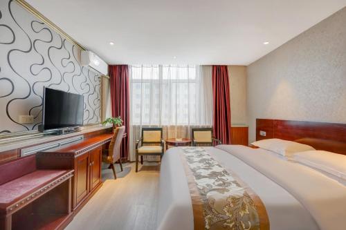 Jinbaoli Business Hotel