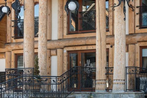 Apartment with Balcony image 1