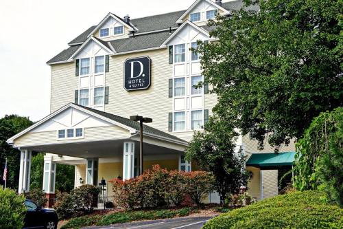D. Hotel Suites & Spa - Holyoke