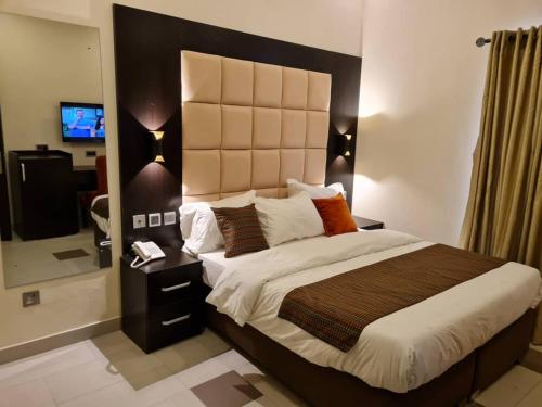 Selective Style Apartments-Luxurious 4BR home in lekki
