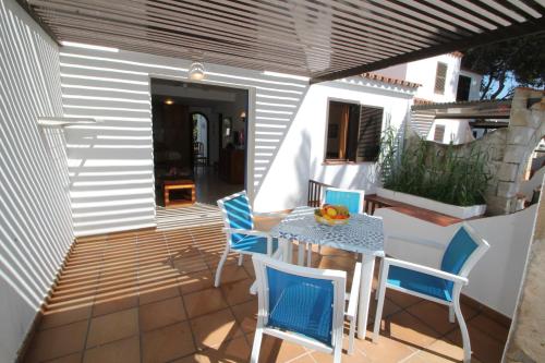 Two-Bedroom Apartment with Air conditioning image 10