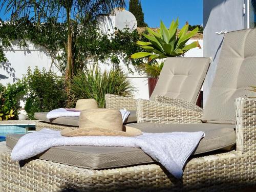 VILLA OASIS SEA VIEW 3 bed PRIVATE HEATED POOL - La Cala de Mijas by Solrentspain - image 4