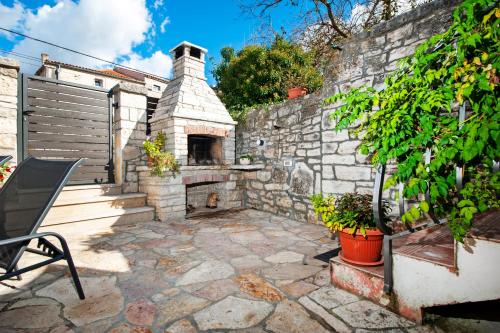 Holiday Home - Casa di Antonio in Mrgani