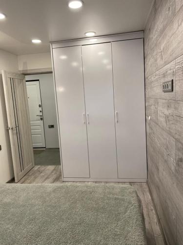 City Center Modern Euro Apartment