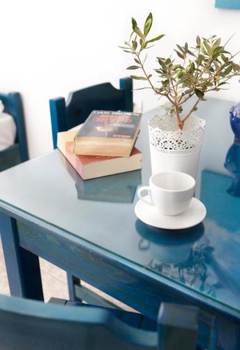  Sun Nicolas in Kato Daratso