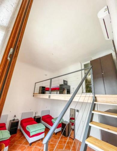 เอมเมอรัลด์ พาเลซ โฮสเทล (Emerald Palace Hostel) in ฟลอเรนซ์