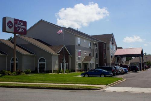 BEST WESTERN Plus Menomonie Inn & Suites