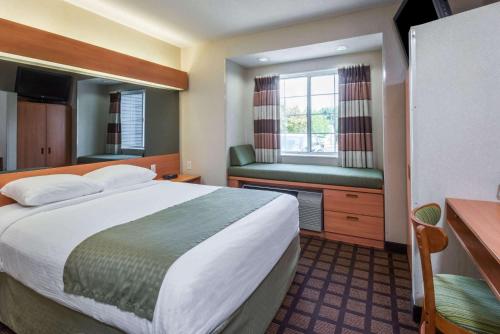 Microtel Inn & Suites by Wyndham Uncasville Casino Area in Uncasville, USA